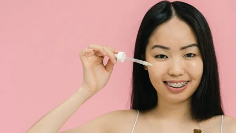 Minimalist vs The Derma Co Niacinamide Serum: Which Suits You?