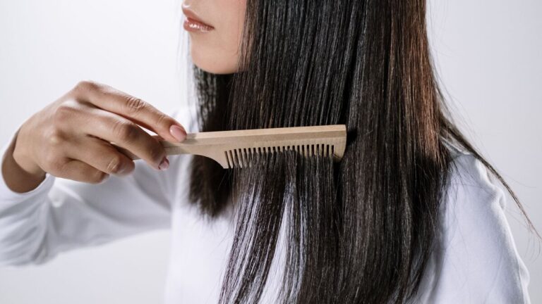 Hair Fall in Winter and Dandruff: Causes, Routine and Fixes